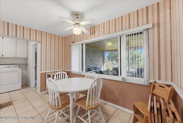 236 W Lake Ina Drive, Winter Haven, FL 33881