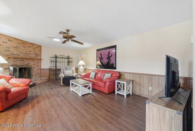 236 W Lake Ina Drive, Winter Haven, FL 33881