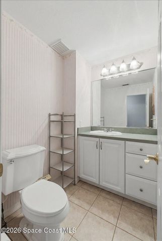 236 W Lake Ina Drive, Winter Haven, FL 33881