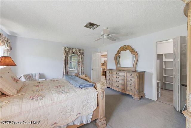 236 W Lake Ina Drive, Winter Haven, FL 33881