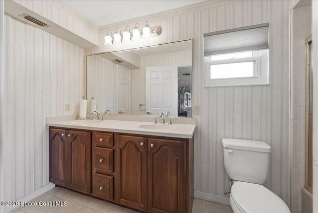 236 W Lake Ina Drive, Winter Haven, FL 33881