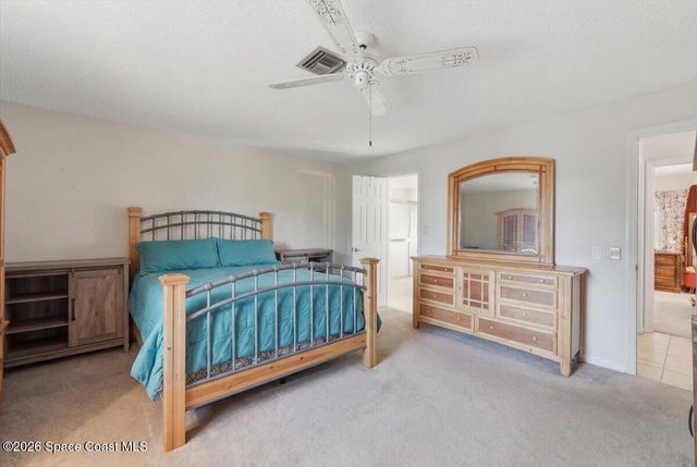 236 W Lake Ina Drive, Winter Haven, FL 33881