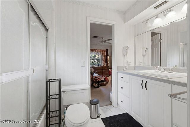 236 W Lake Ina Drive, Winter Haven, FL 33881