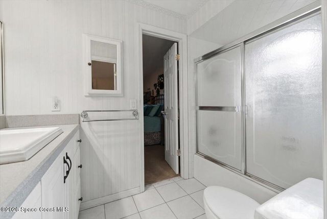 236 W Lake Ina Drive, Winter Haven, FL 33881