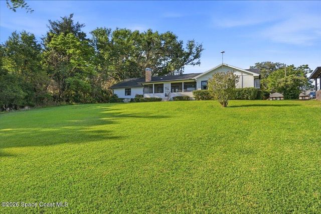 236 W Lake Ina Drive, Winter Haven, FL 33881