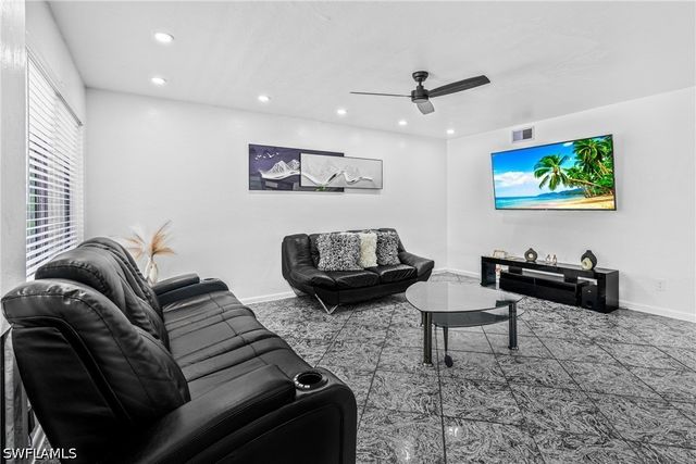 6031 Dogwood WAY, Naples, FL 34116