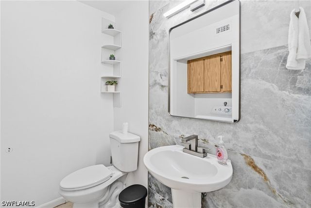 6031 Dogwood WAY, Naples, FL 34116