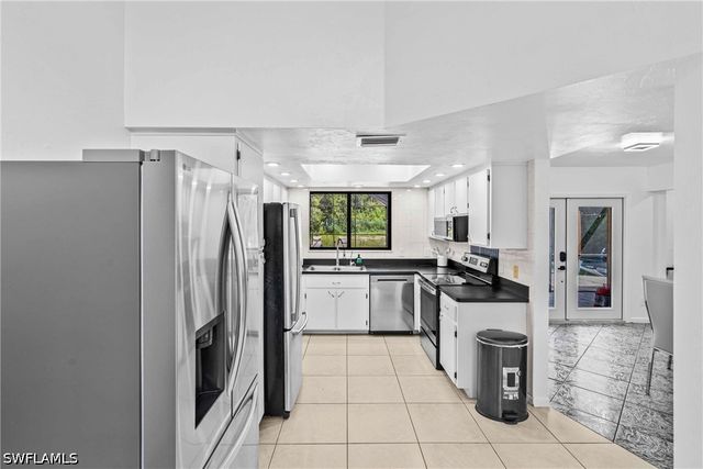 6031 Dogwood WAY, Naples, FL 34116