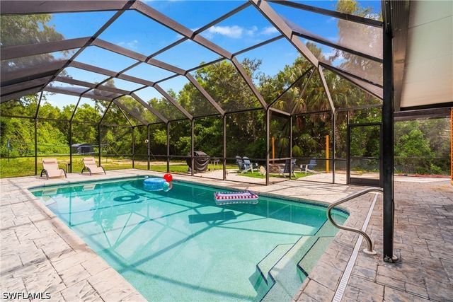 6031 Dogwood WAY, Naples, FL 34116