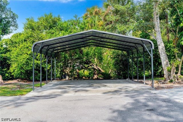 6031 Dogwood WAY, Naples, FL 34116