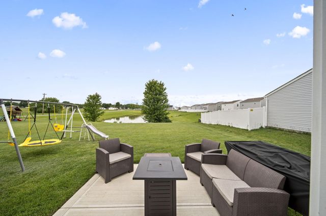 25 Henderson Lane, Ashville, OH 43103