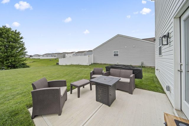 25 Henderson Lane, Ashville, OH 43103