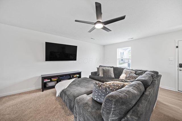 25 Henderson Lane, Ashville, OH 43103