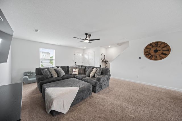 25 Henderson Lane, Ashville, OH 43103
