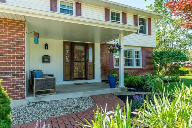 7018 Woodcroft Drive, Englewood, OH 45322
