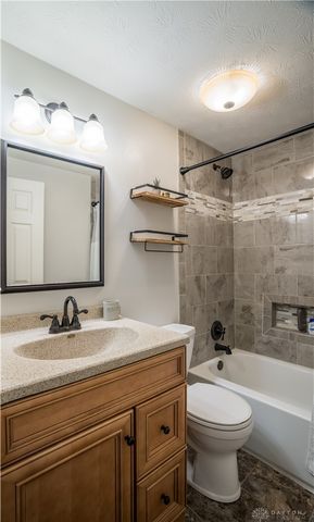 7018 Woodcroft Drive, Englewood, OH 45322