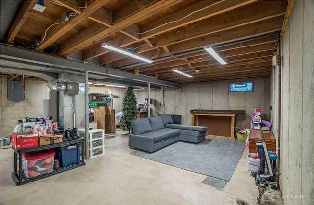 7018 Woodcroft Drive, Englewood, OH 45322