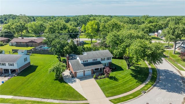 7018 Woodcroft Drive, Englewood, OH 45322