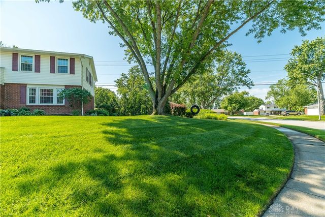 7018 Woodcroft Drive, Englewood, OH 45322