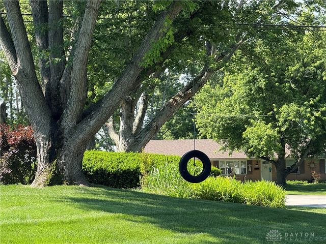 7018 Woodcroft Drive, Englewood, OH 45322