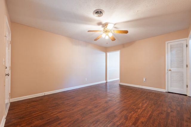 138 Hibiscus Dr, Ashland City, TN 37015