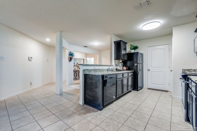 12255 Stratsburg, San Antonio, TX 78252