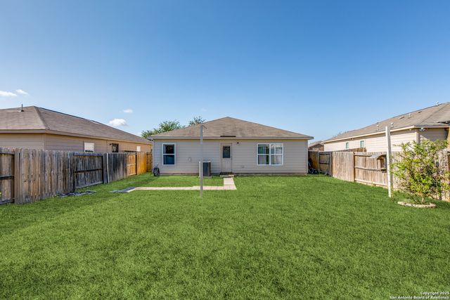 12255 Stratsburg, San Antonio, TX 78252