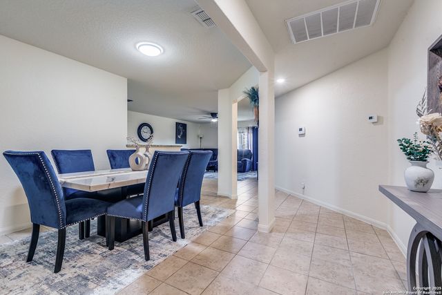 12255 Stratsburg, San Antonio, TX 78252