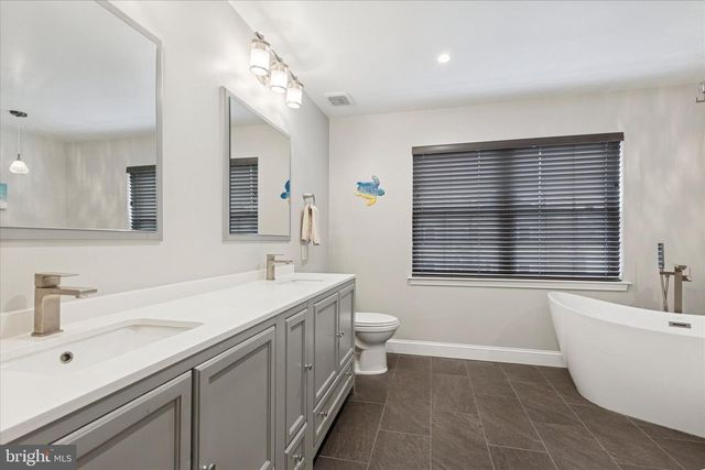 1007 CANTER CIR, New Hope, PA 18938