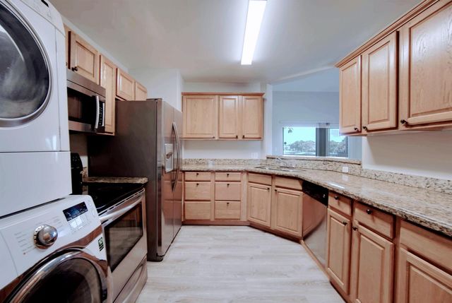3401 NW 44th Street 205, Lauderdale Lakes, FL 33309