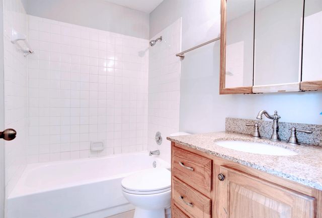 3401 NW 44th Street 205, Lauderdale Lakes, FL 33309