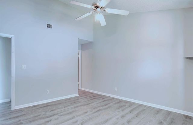 3401 NW 44th Street 205, Lauderdale Lakes, FL 33309