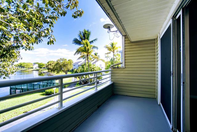 3401 NW 44th Street 205, Lauderdale Lakes, FL 33309