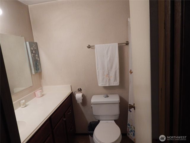 522 Penguin Court SE, Lacey, WA 98503
