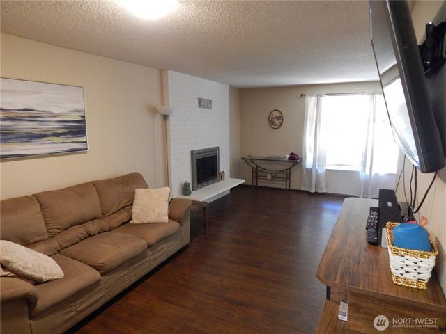 522 Penguin Court SE, Lacey, WA 98503