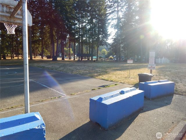 522 Penguin Court SE, Lacey, WA 98503