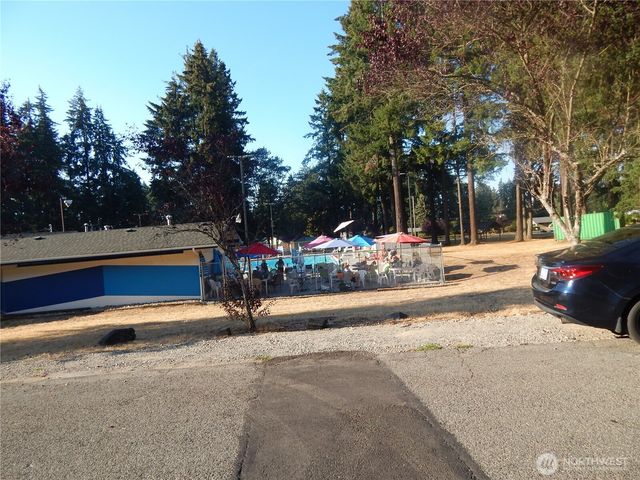 522 Penguin Court SE, Lacey, WA 98503