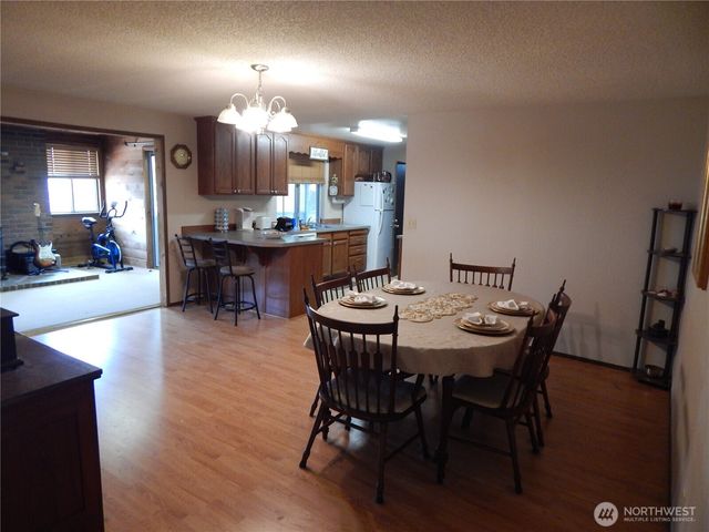 522 Penguin Court SE, Lacey, WA 98503