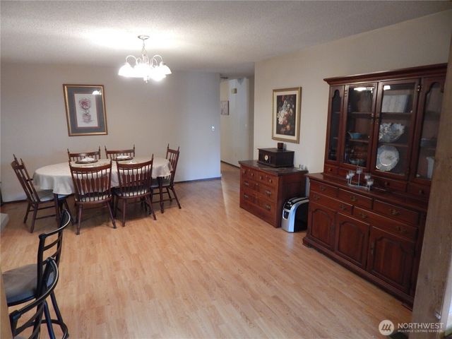 522 Penguin Court SE, Lacey, WA 98503