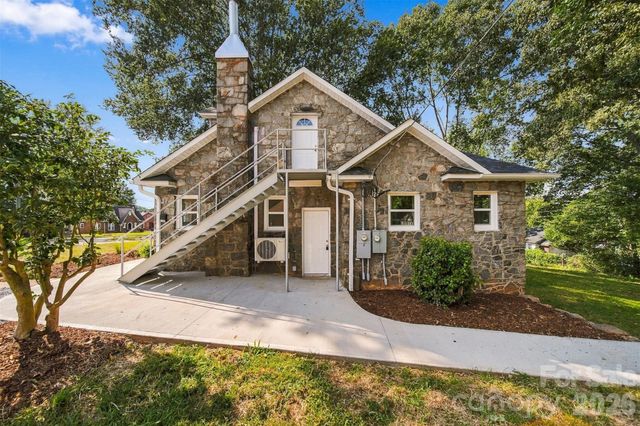 436 N Green Street, Morganton, NC 28655