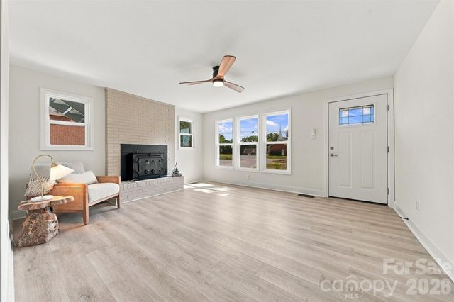 436 N Green Street, Morganton, NC 28655