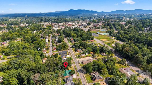 436 N Green Street, Morganton, NC 28655
