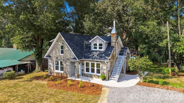 436 N Green Street, Morganton, NC 28655