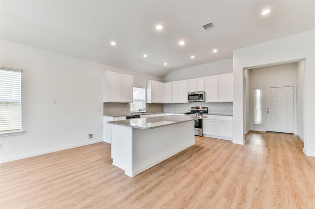 3014 King Oaks Street, Baytown, TX 77251