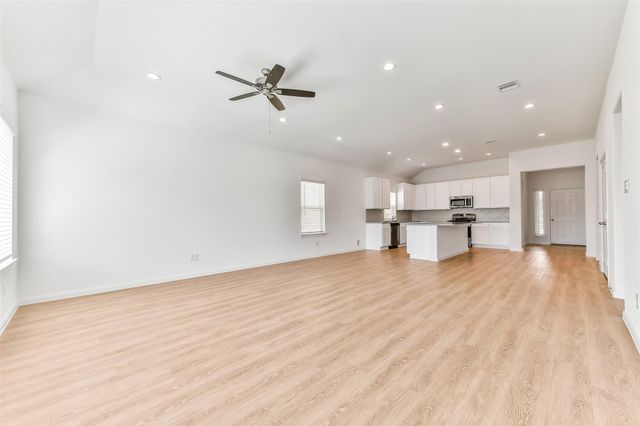 3014 King Oaks Street, Baytown, TX 77251