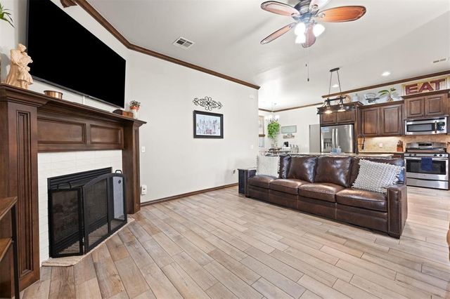 11916 SW 18th Street, Yukon, OK 73099