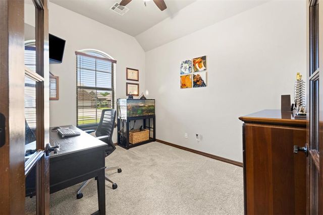 11916 SW 18th Street, Yukon, OK 73099