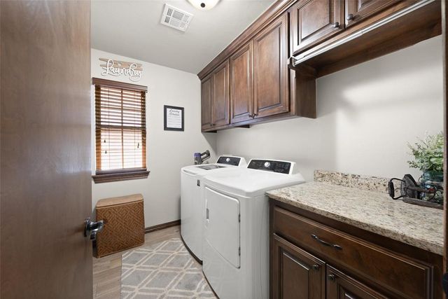 11916 SW 18th Street, Yukon, OK 73099