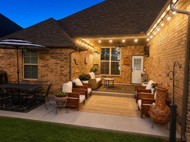 11916 SW 18th Street, Yukon, OK 73099
