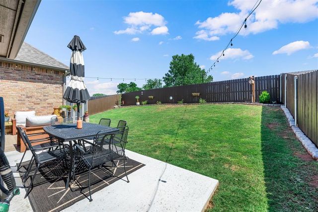 11916 SW 18th Street, Yukon, OK 73099
